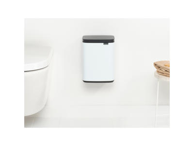 Væghængt spand 4 liter hvid med gråt låg 