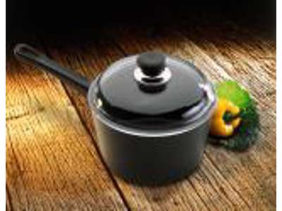 Non-stick kasserolle med låg 2, 5 liter